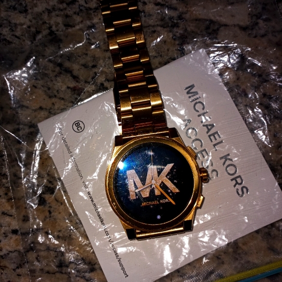 Michael kors smart watch - Picture 1 of 1